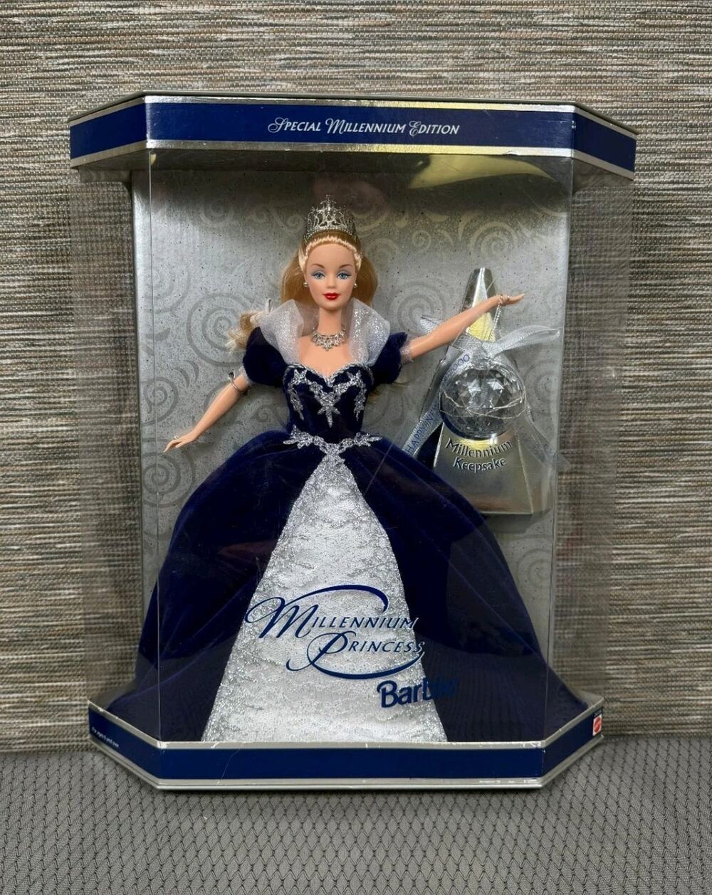 Vintage Mattel Special Millennium Edition Princess Barbie 2000 NEW